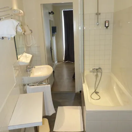 ホテル Terminus 2*