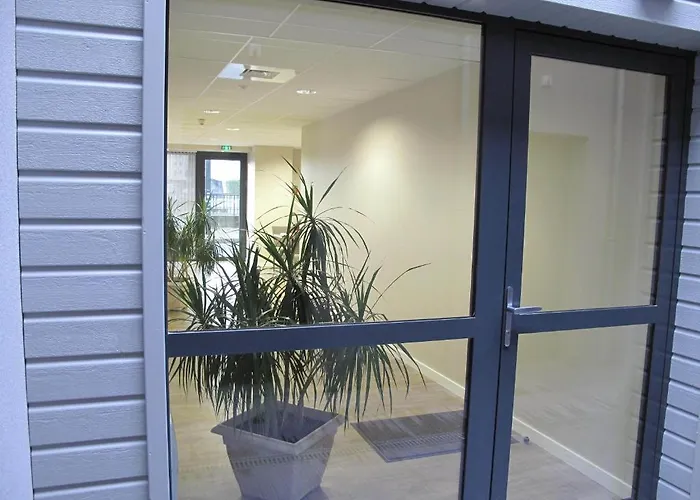 总站酒店 2* 南特